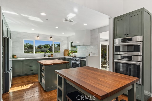 12571 Welbe Drive, North Tustin CA: https://media.crmls.org/medias/32f788d0-5dd7-4631-8cd1-e66b4a1826e4.jpg