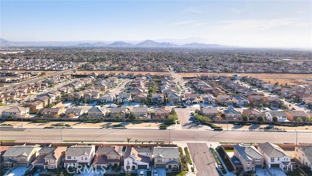 Detail Gallery Image 57 of 57 For 5217 Blueberry Ave, Fontana,  CA 92336 - 4 Beds | 3 Baths