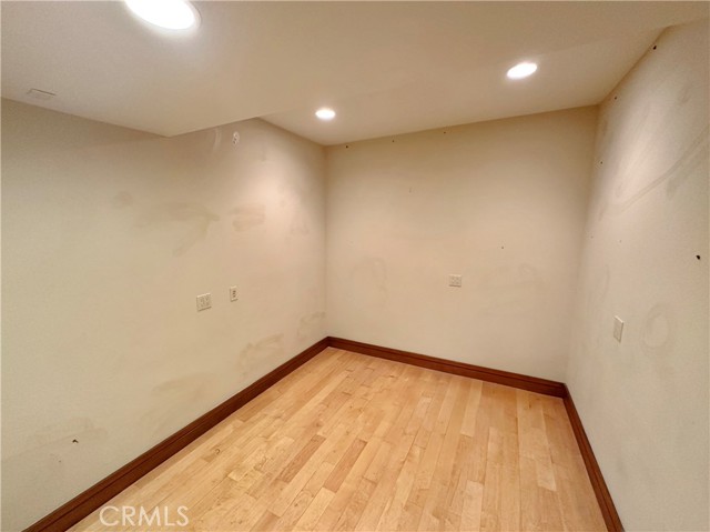 5077 Schumacher Road, Calabasas CA: https://media.crmls.org/medias/32f7a49f-c632-4d86-9a03-9698efbd75f6.jpg