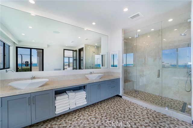Detail Gallery Image 22 of 52 For 32422 Seven Seas Dr, Dana Point,  CA 92629 - 4 Beds | 3/1 Baths