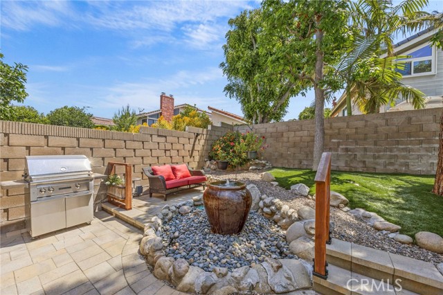 4 Ribera, Irvine CA: https://media.crmls.org/medias/32f9d8b5-8195-4be7-96a4-21a41b310572.jpg