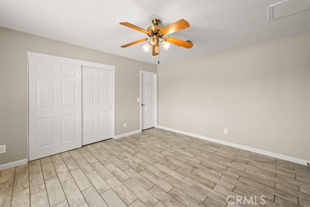 22393 Lone Eagle Road, Apple Valley CA: https://media.crmls.org/medias/32f9fa23-6461-45ac-b34c-bbdb1343ad5a.jpg