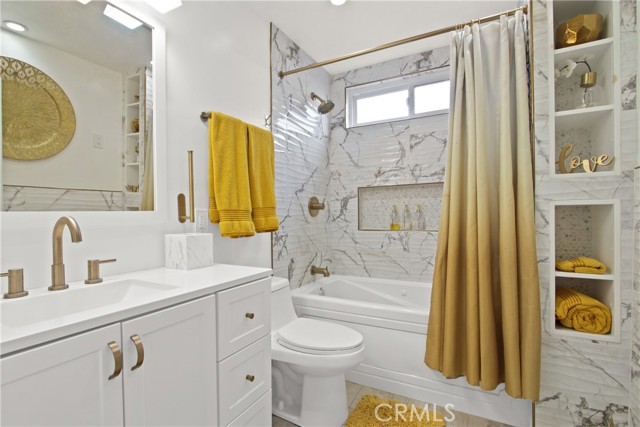 1107 Woodbury Drive, Harbor City CA: https://media.crmls.org/medias/32fa484b-a9e9-4499-a866-7e3103d2f9b7.jpg