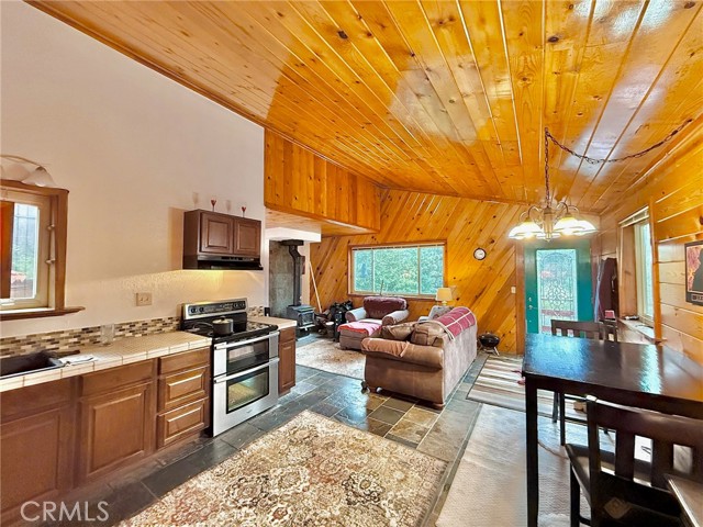 Detail Gallery Image 13 of 25 For 2608 Basel Ct, –,  CA 93222 - 2 Beds | 1 Baths