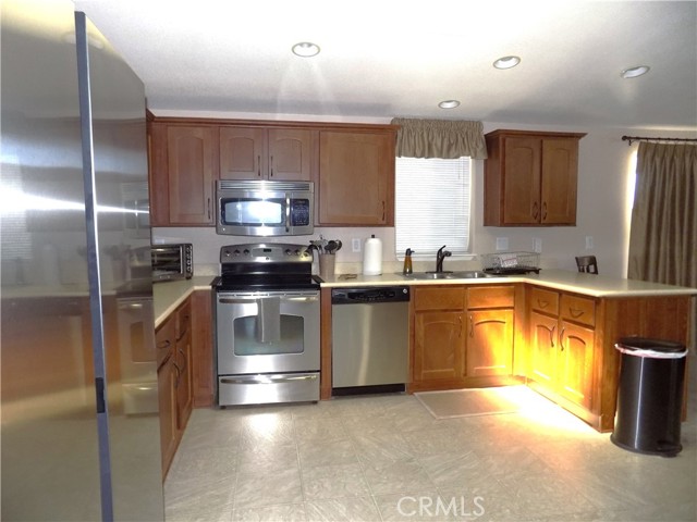 Detail Gallery Image 61 of 68 For 12600 Havasu Lake Rd #60,  Needles,  CA 92363 - 3 Beds | 2 Baths