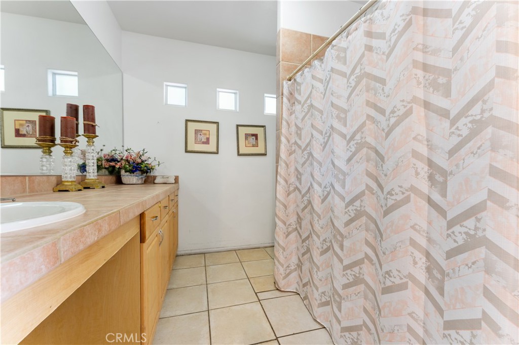 MLS #OC25213991 image #12