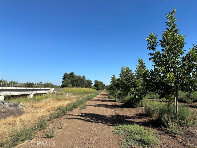 0 Kelly W Lane, Chico CA: https://media.crmls.org/medias/32fc018c-969b-41c7-b672-6fb0aaa0a625.jpg
