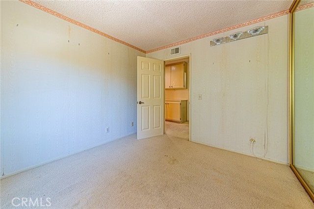 1736 Island Drive, Fullerton CA: https://media.crmls.org/medias/32fc8a3a-e30f-4926-a1d9-b0e55d202755.jpg