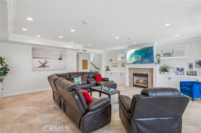 6111 Seashore Drive, Newport Beach CA: https://media.crmls.org/medias/32fc9d71-40b4-4859-9ae3-4a79512b21e4.jpg