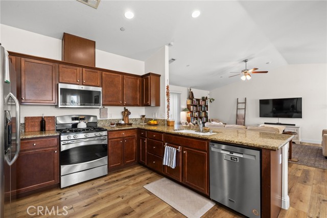 Detail Gallery Image 19 of 50 For 13210 Sunlight Star, Bakersfield,  CA 93314 - 4 Beds | 3 Baths