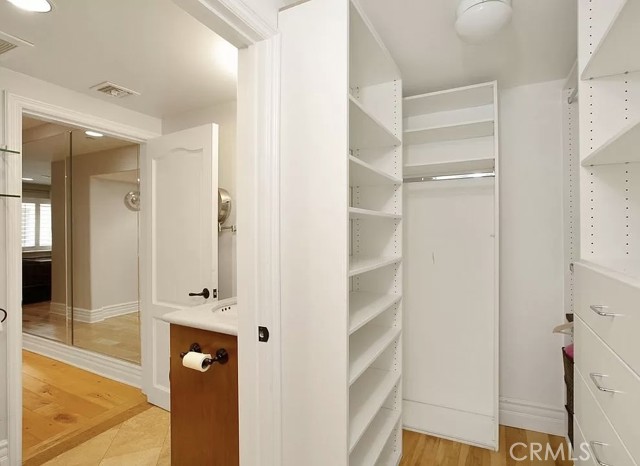 Detail Gallery Image 21 of 21 For 820 S Bedford St #102,  Los Angeles,  CA 90035 - 2 Beds | 2/1 Baths