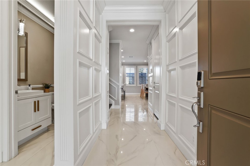 MLS #OC25257950 image #2