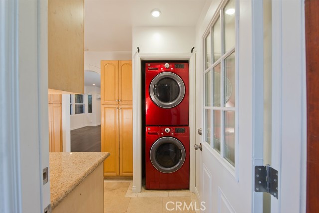 Detail Gallery Image 10 of 37 For 12413 Westminster Ave, Los Angeles,  CA 90066 - – Beds | – Baths