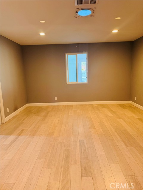 Detail Gallery Image 15 of 33 For 18631 Warren, Tustin,  CA 92780 - 2 Beds | 2 Baths