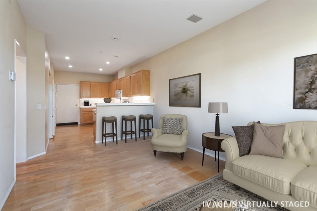 Detail Gallery Image 13 of 49 For 4005 Brindisi Pl, Moorpark,  CA 93021 - 3 Beds | 2/1 Baths