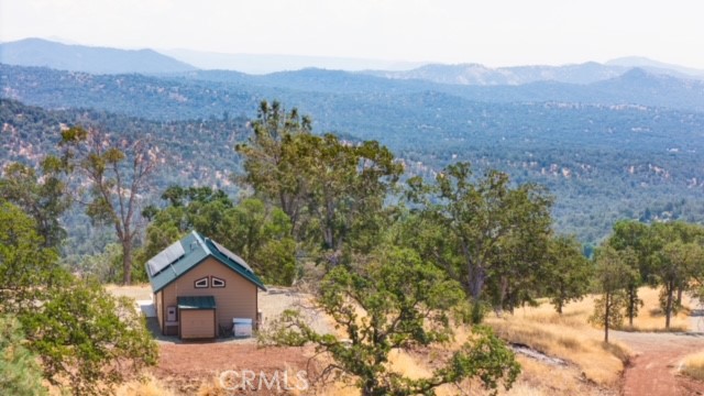 Detail Gallery Image 6 of 74 For 4125 Heavenly Crest, Mariposa,  CA 95338 - 3 Beds | 3 Baths