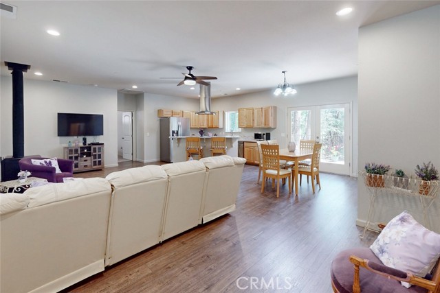 14868 Hickok Court, Magalia CA: https://media.crmls.org/medias/3300d237-97bf-4dc5-ac8f-9dace5913873.jpg
