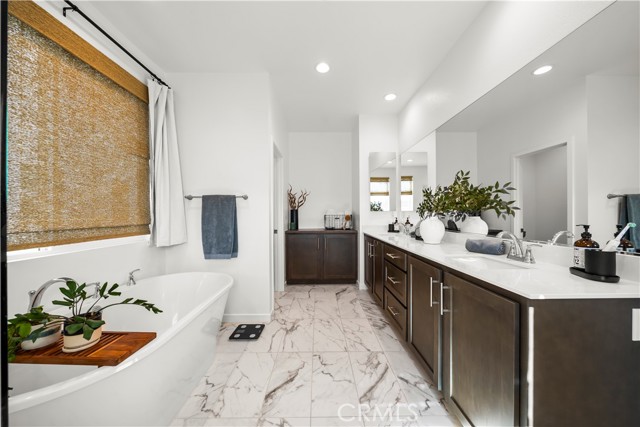 Detail Gallery Image 19 of 41 For 32247 Hillstone St, Temecula,  CA 92591 - 3 Beds | 2 Baths