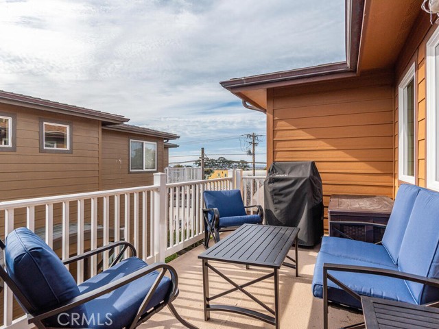 Detail Gallery Image 8 of 28 For 1188 Main St, Morro Bay,  CA 93442 - 3 Beds | 3 Baths