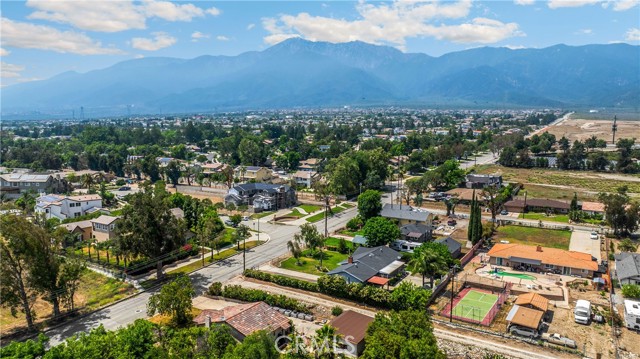 5939 Etiwanda Ave, Rancho Cucamonga CA: https://media.crmls.org/medias/330249d3-e90c-4ec5-bfc2-abee065782b9.jpg
