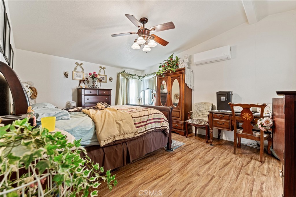 MLS #SR25271192 image #14