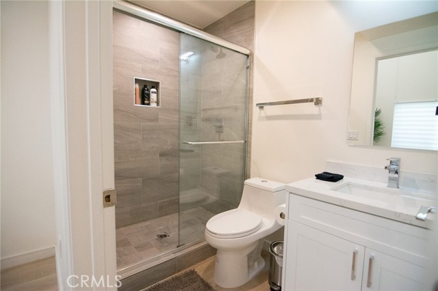 Detail Gallery Image 23 of 53 For 1187 Crenshaw Bld #102,  Los Angeles,  CA 90019 - 2 Beds | 3 Baths