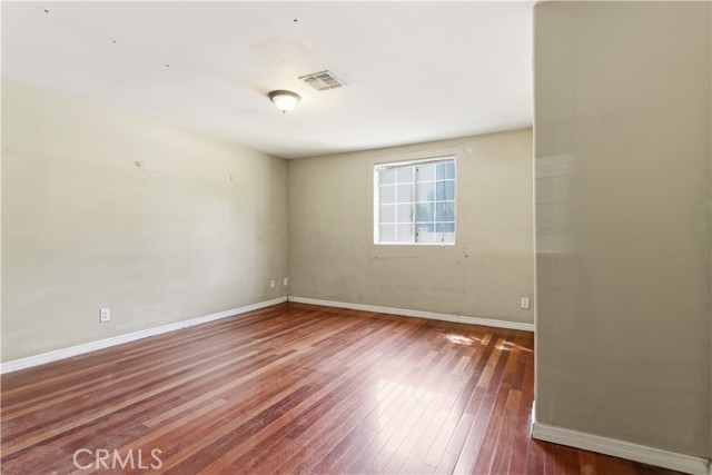 Detail Gallery Image 22 of 45 For 15000 Hamlin St, Van Nuys,  CA 91411 - 5 Beds | 3 Baths