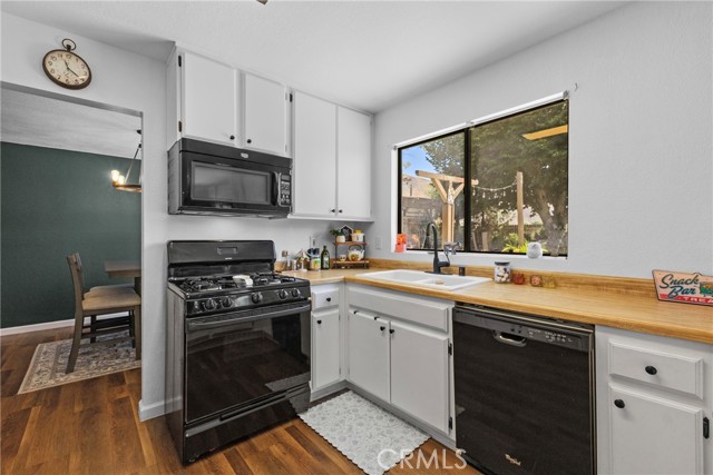 Detail Gallery Image 11 of 38 For 1375 Western Village Dr, San Jacinto,  CA 92583 - 3 Beds | 2/1 Baths
