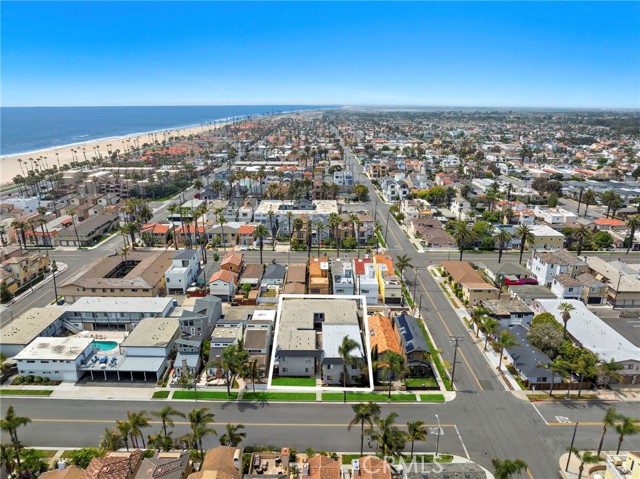 221 10th Street, Huntington Beach CA: https://media.crmls.org/medias/330434fa-e9d1-4843-a9a6-4d477e186667.jpg