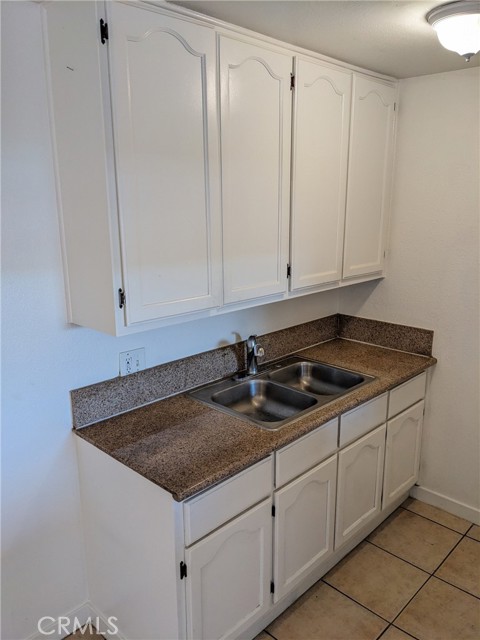 Detail Gallery Image 6 of 17 For 1708 Pine Ave #11,  Long Beach,  CA 90813 - 1 Beds | 1 Baths
