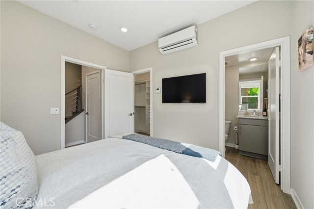 Detail Gallery Image 5 of 43 For 760 S Grable, Orange,  CA 92868 - 4 Beds | 3/1 Baths