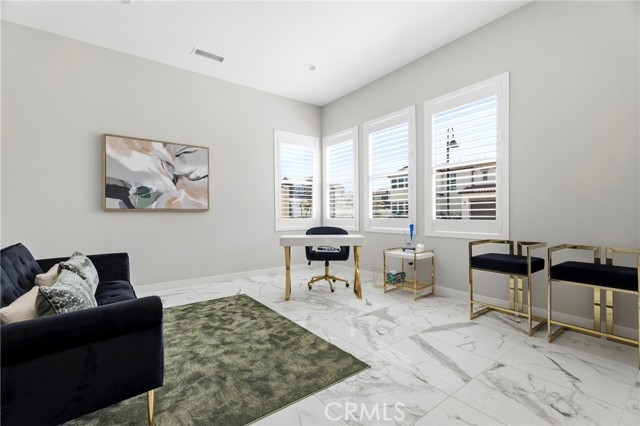 Detail Gallery Image 8 of 75 For 17721 Ridgeline Ct, Saugus,  CA 91350 - 4 Beds | 4 Baths