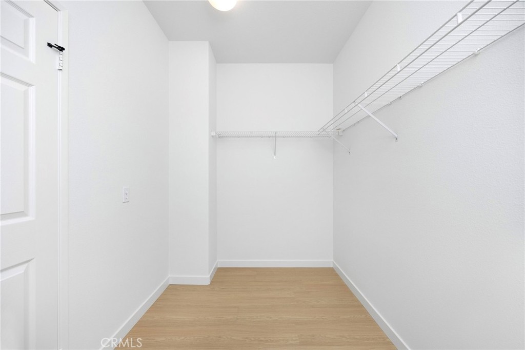 https://media.crmls.org/medias/330568a2-3a7e-4fcc-b104-ac2a11bb6e1e.jpg?preset=X-Large
