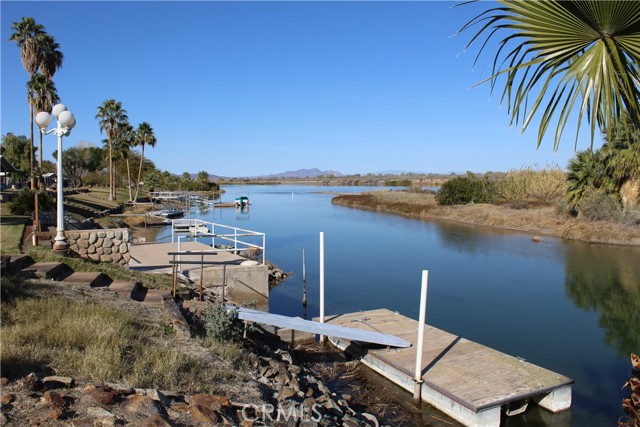 Detail Gallery Image 6 of 43 For 1552 Hwy. 95, Blythe,  CA 92225 - 4 Beds | 3 Baths