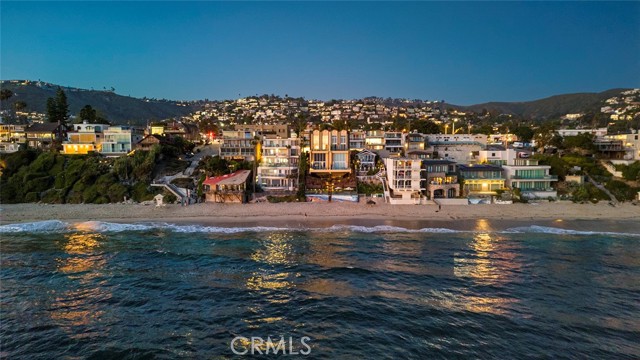 Detail Gallery Image 27 of 31 For 937 Gaviota Dr, Laguna Beach,  CA 92651 - 3 Beds | 3/1 Baths