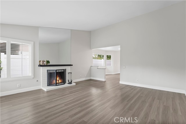 21391 Brandy Wine Lane, Lake Forest CA: https://media.crmls.org/medias/3307213a-f95e-4ff2-889b-bf318707a3f2.jpg