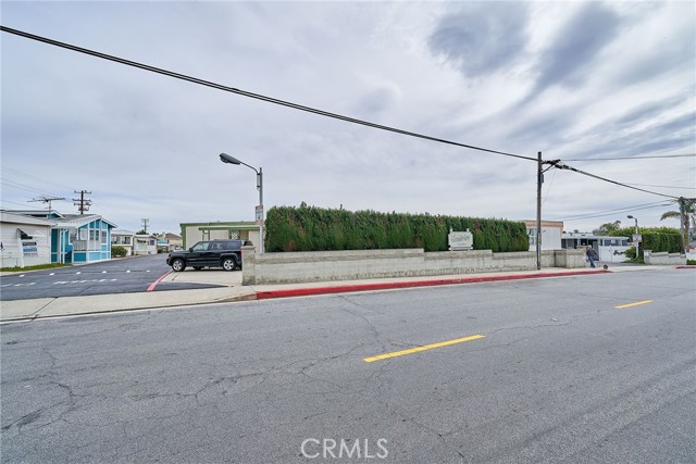 Detail Gallery Image 28 of 28 For 24100 Pennsylvania St #103,  Lomita,  CA 90717 - 2 Beds | 2 Baths