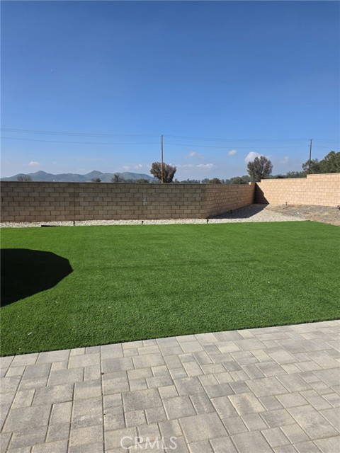 Detail Gallery Image 7 of 11 For 28295 Memory, Winchester,  CA 92596 - 4 Beds | 3 Baths