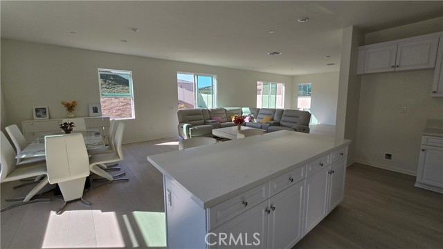 Detail Gallery Image 15 of 61 For 19427 Seeding Palace Circle, Riverside,  CA 92507 - 7 Beds | 3 Baths