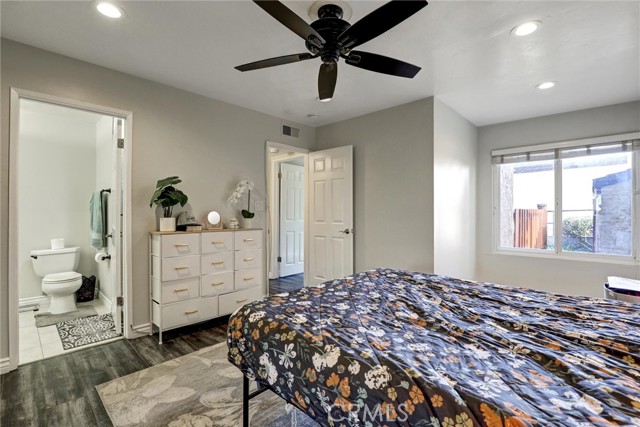 Detail Gallery Image 19 of 50 For 3723 Country Club Drive #9,  Long Beach,  CA 90807 - 3 Beds | 2 Baths