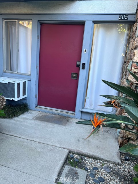 305 N Acacia Avenue, Fullerton CA: https://media.crmls.org/medias/3307a7a9-9bf8-4339-82ae-f8136c8657c1.jpg