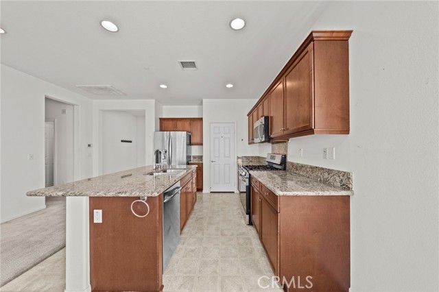 Detail Gallery Image 3 of 15 For 1486 Signal Peak, Beaumont,  CA 92223 - 2 Beds | 2 Baths