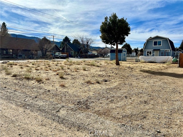 Detail Gallery Image 10 of 13 For 1 Hemlock Ln, Big Bear City,  CA 92314 - – Beds | – Baths