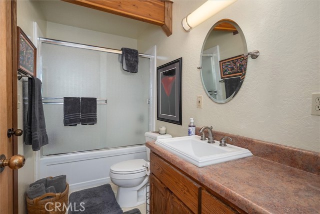 7134 Snyder Ridge Road, Mariposa CA: https://media.crmls.org/medias/3309abcd-0bb8-4a84-b97e-2e33bcfc077d.jpg