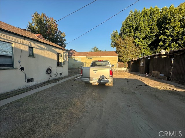 Detail Gallery Image 9 of 11 For 1024 W Palm Ave, Burbank,  CA 91506 - 2 Beds | 1 Baths