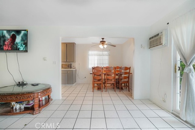 Detail Gallery Image 6 of 28 For 6904 Radford Ave #1,  North Hollywood,  CA 91605 - 2 Beds | 2 Baths
