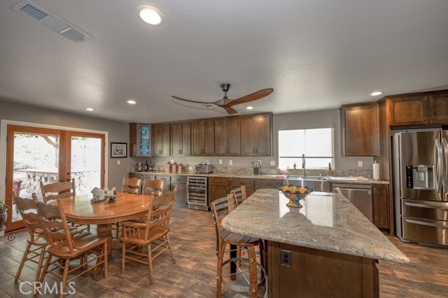 Detail Gallery Image 15 of 45 For 28643 Ponderosa St, Castaic,  CA 91384 - 5 Beds | 2/1 Baths