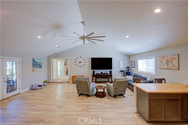 4513 E Tuolumne Road, Denair CA: https://media.crmls.org/medias/330c6628-e14c-41b2-ab11-8adc70571a19.jpg