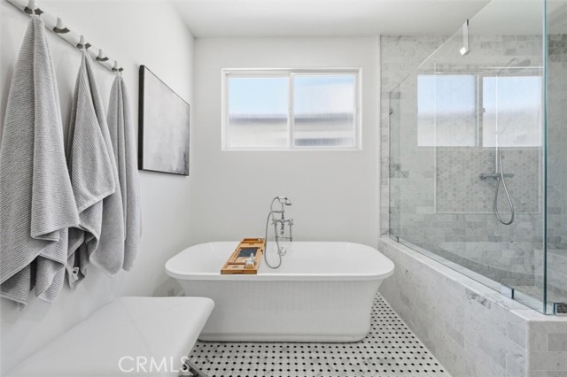 Detail Gallery Image 46 of 71 For 406 S Gertruda, Redondo Beach,  CA 90277 - 5 Beds | 4/1 Baths