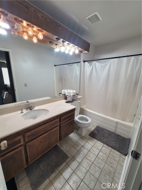 Detail Gallery Image 8 of 16 For 1150 S Meadow Ln #35,  Colton,  CA 92324 - 2 Beds | 2 Baths